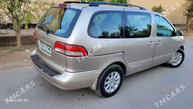 Toyota Sienna 2002 - 128 000 TMT - Мары - img 2