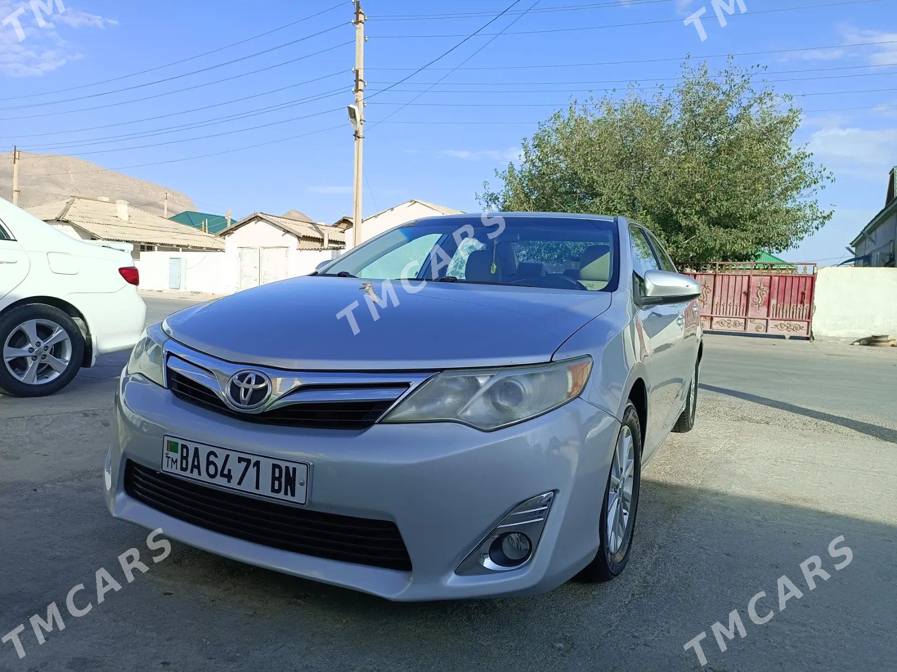 Toyota Camry 2014 - 200 000 TMT - Bereket - img 8