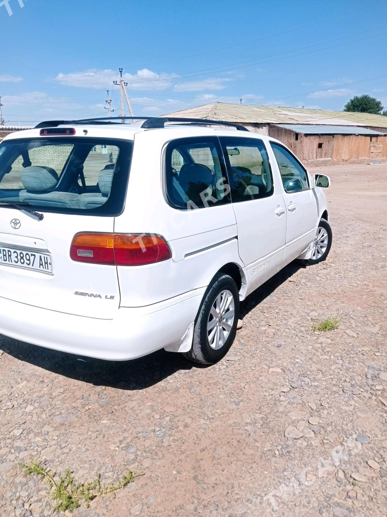 Toyota Sienna 1999 - 130 000 TMT - Babadaýhan - img 3