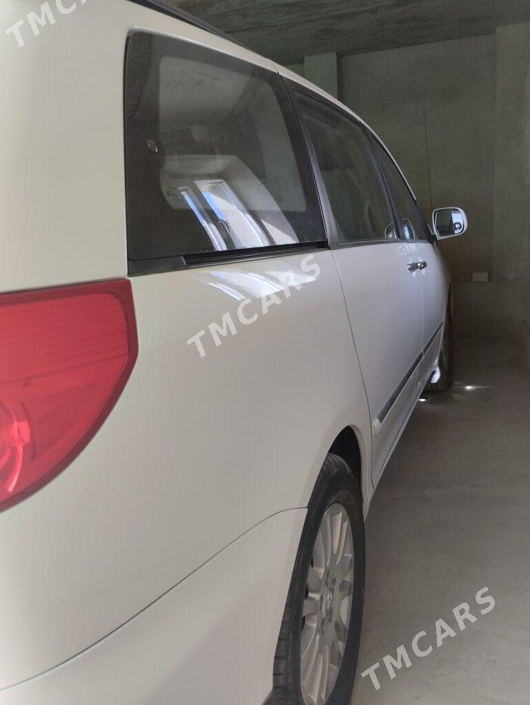 Toyota Sienna 2005 - 250 000 TMT - Şabat etr. - img 2