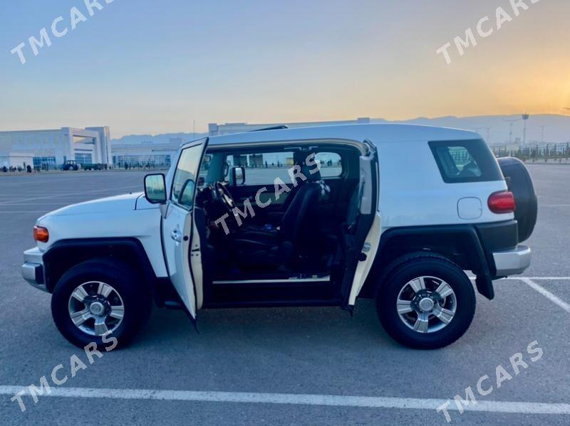 Toyota FJ Cruiser 2008 - 330 000 TMT - Aşgabat - img 8