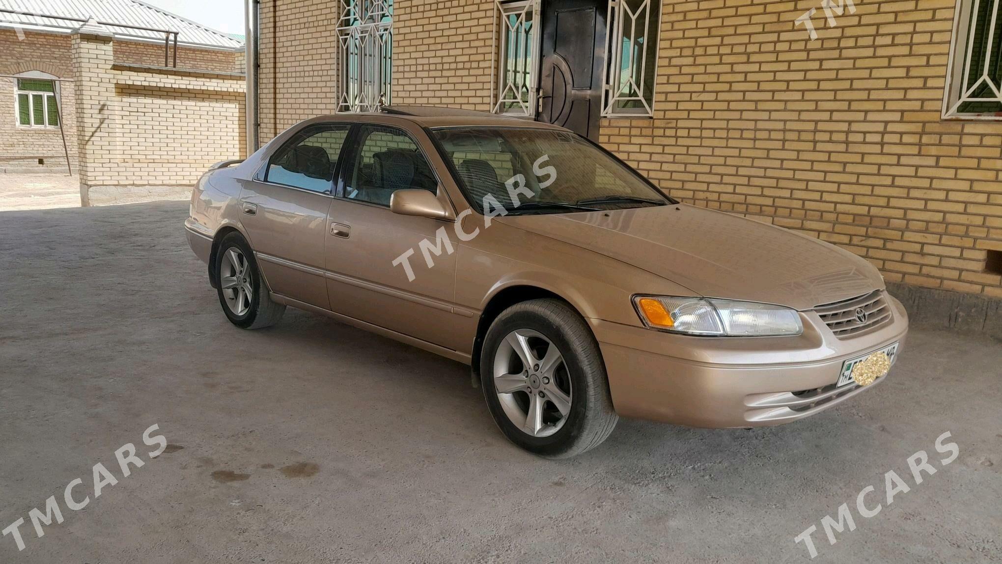 Toyota Camry 1998 - 120 000 TMT - Мары - img 2