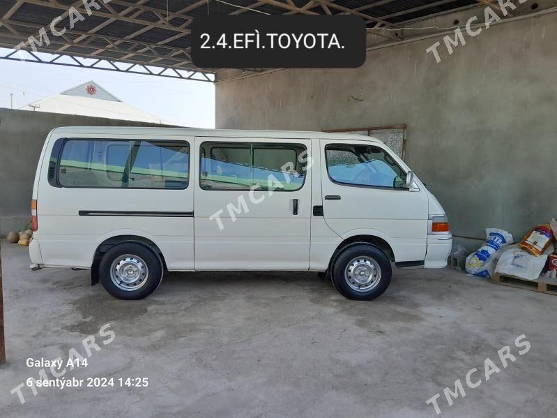 Toyota Hiace 2004 - 145 000 TMT - Гёкдепе - img 2