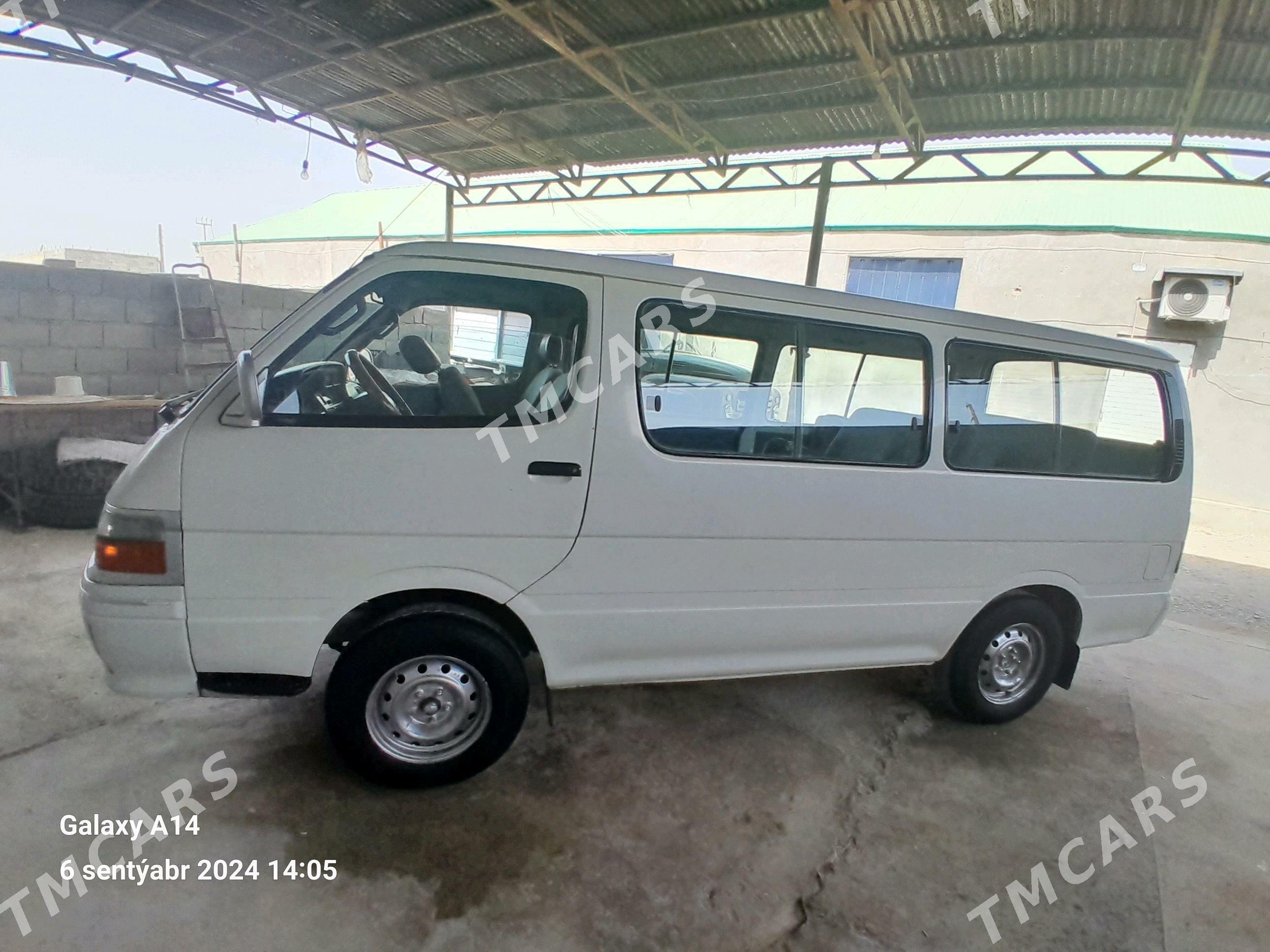 Toyota Hiace 2004 - 145 000 TMT - Гёкдепе - img 7