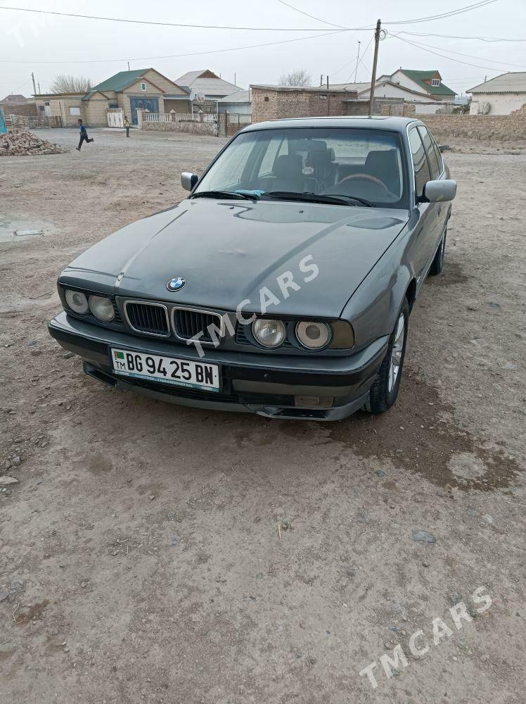 BMW 4 Series 1993 - 50 000 TMT - Берекет - img 2