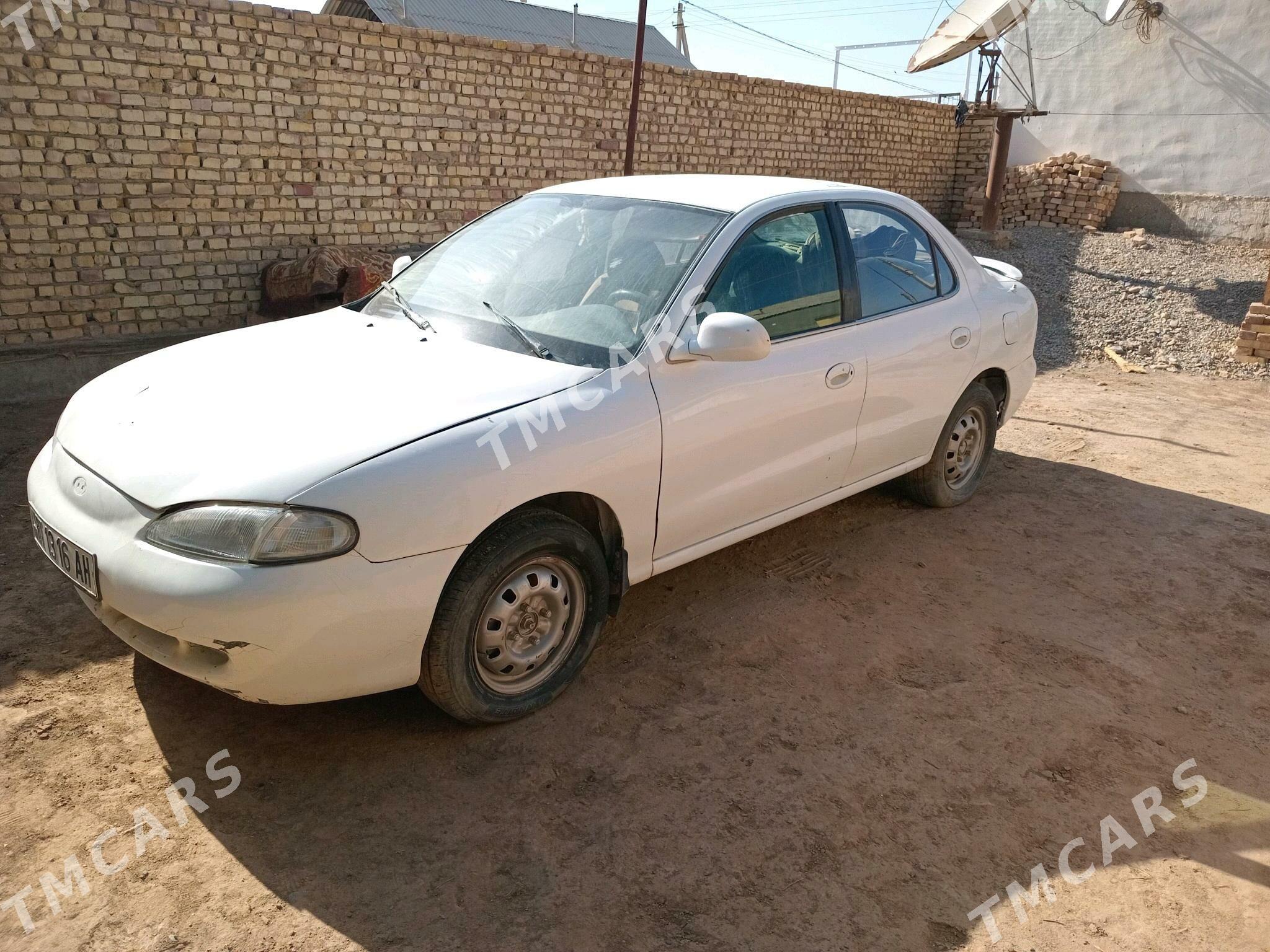 Hyundai Elantra 1996 - 14 000 TMT - Теджен - img 2