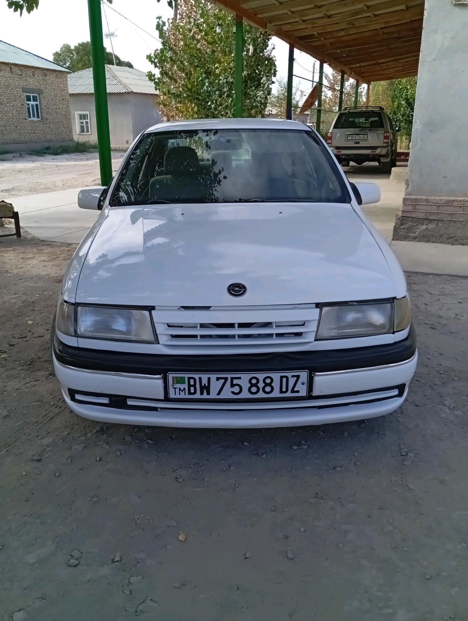 Opel Vectra 1990 - 27 000 TMT - Губадаг - img 3