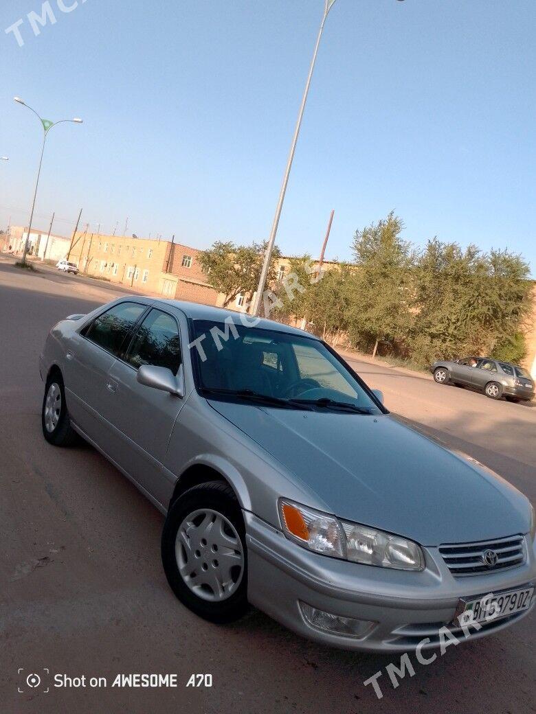 Toyota Camry 2001 - 105 000 TMT - Köneürgenç - img 4