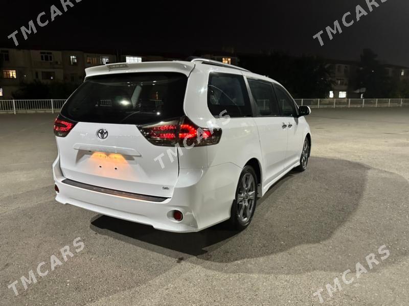 Toyota Sienna 2020 - 450 000 TMT - Aşgabat - img 4