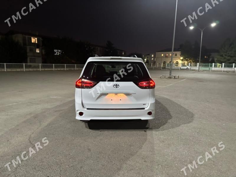 Toyota Sienna 2020 - 450 000 TMT - Aşgabat - img 6