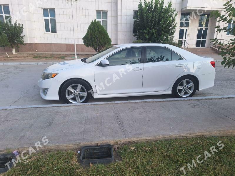 Toyota Camry 2014 - 220 000 TMT - ул. Подвойского (Битарап Туркменистан шаёлы) - img 5