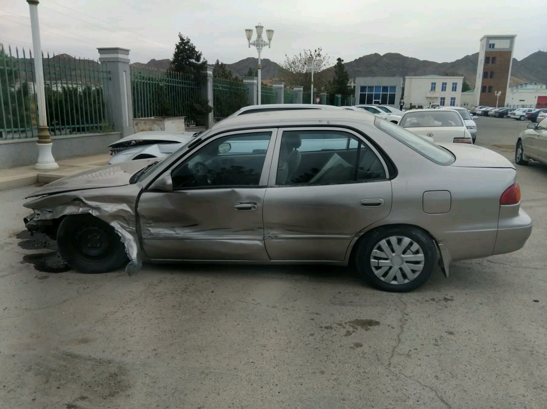 Toyota Corolla 2001 - 50 000 TMT - Türkmenbaşy - img 2