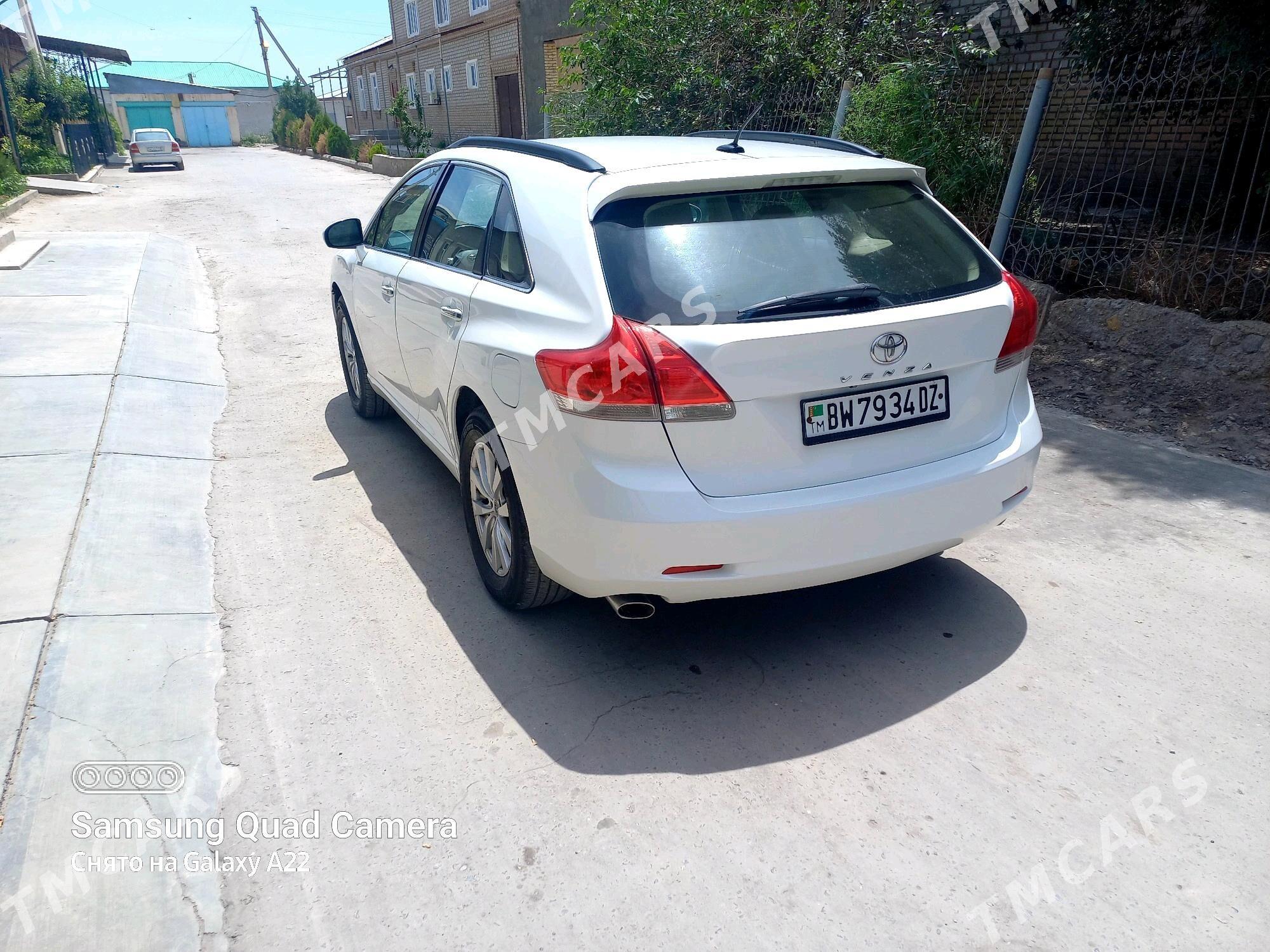 Toyota Venza 2009 - 210 000 TMT - Дашогуз - img 2