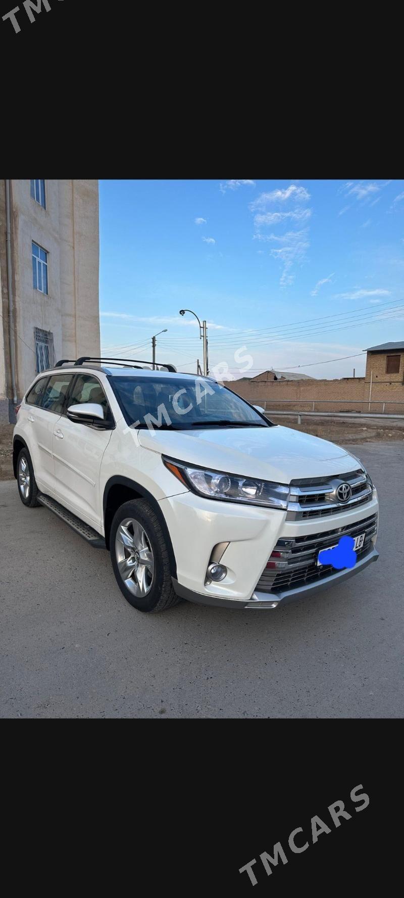 Toyota Highlander 2017 - 440 000 TMT - Туркменабат - img 2