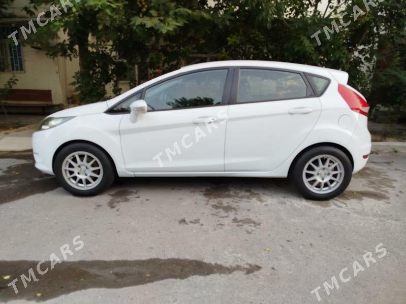 Ford Fiesta 2011 - 90 000 TMT - Ашхабад - img 4