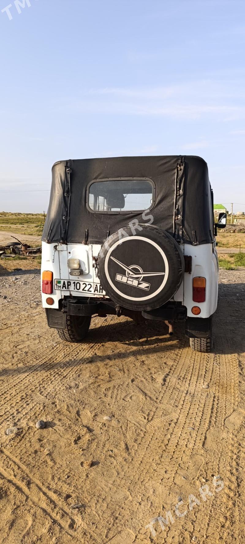 UAZ 469 1993 - 30 000 TMT - Ак-Бугдайский этрап - img 2