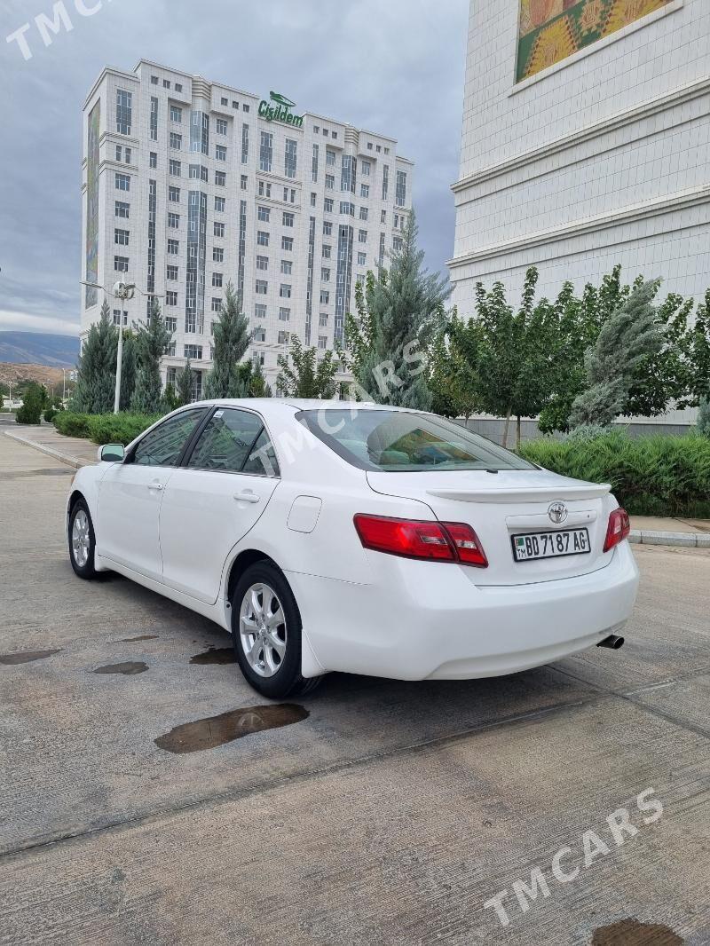 Toyota Camry 2011 - 172 000 TMT - Кëши - img 4