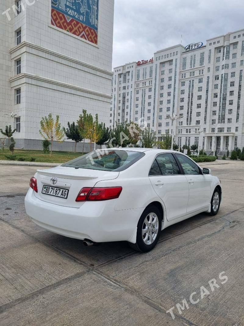 Toyota Camry 2011 - 172 000 TMT - Кëши - img 3