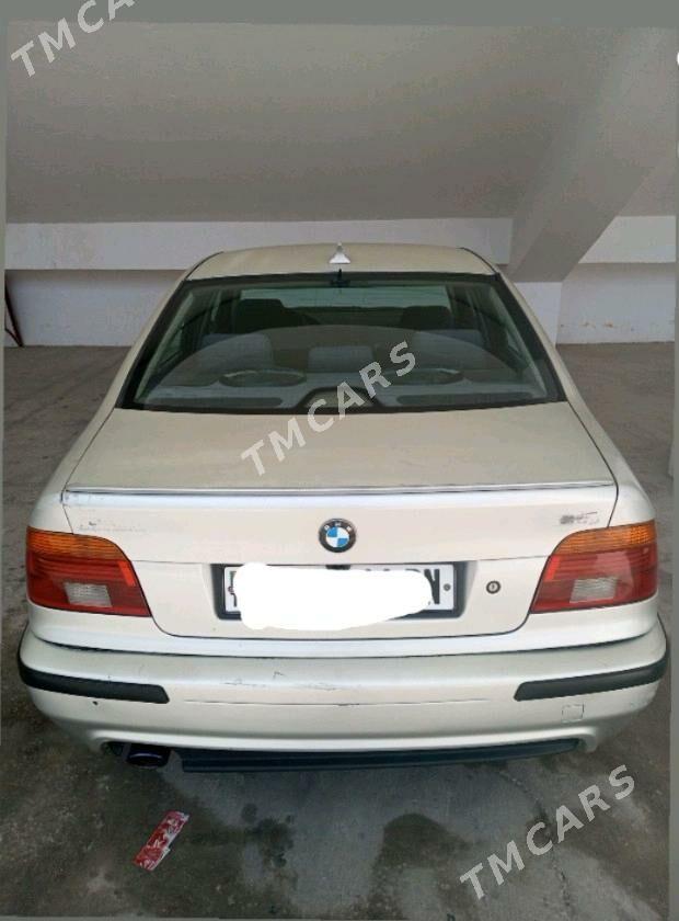 BMW E39 2000 - 70 000 TMT - Балканабат - img 2