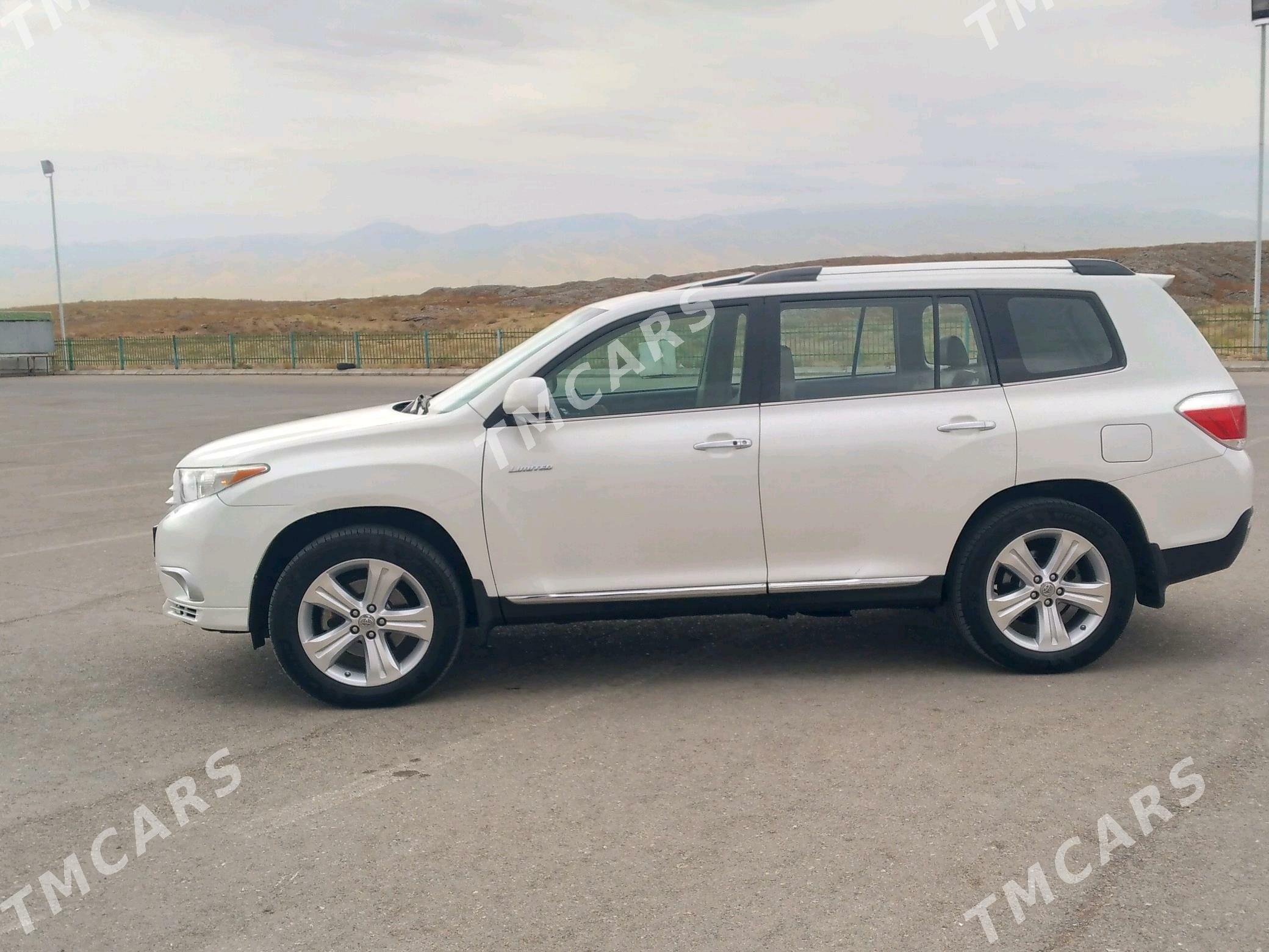 Toyota Highlander 2011 - 320 000 TMT - Aşgabat - img 2