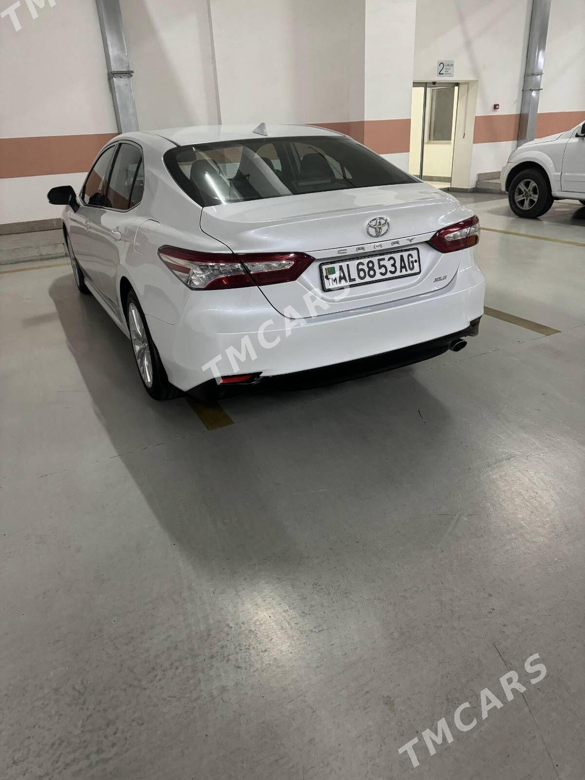 Toyota Camry 2019 - 325 000 TMT - Aşgabat - img 4