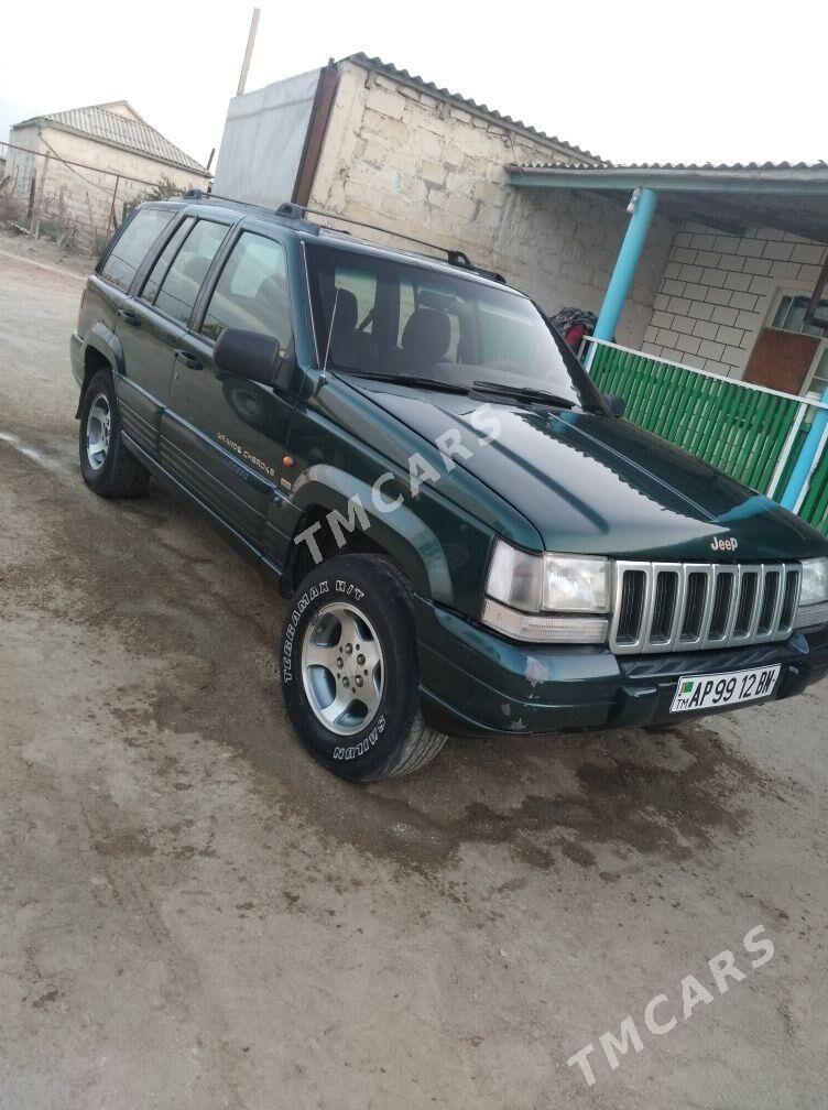 Jeep Grand Cherokee 4xe 1997 - 40 000 TMT - Esenguly - img 2