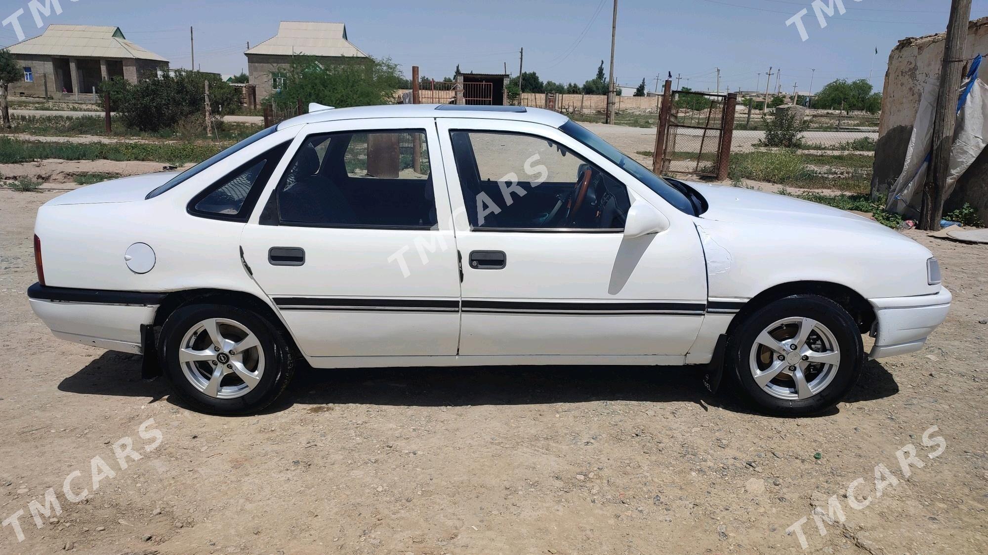 Opel Vectra 1990 - 16 000 TMT - Hazar - img 2