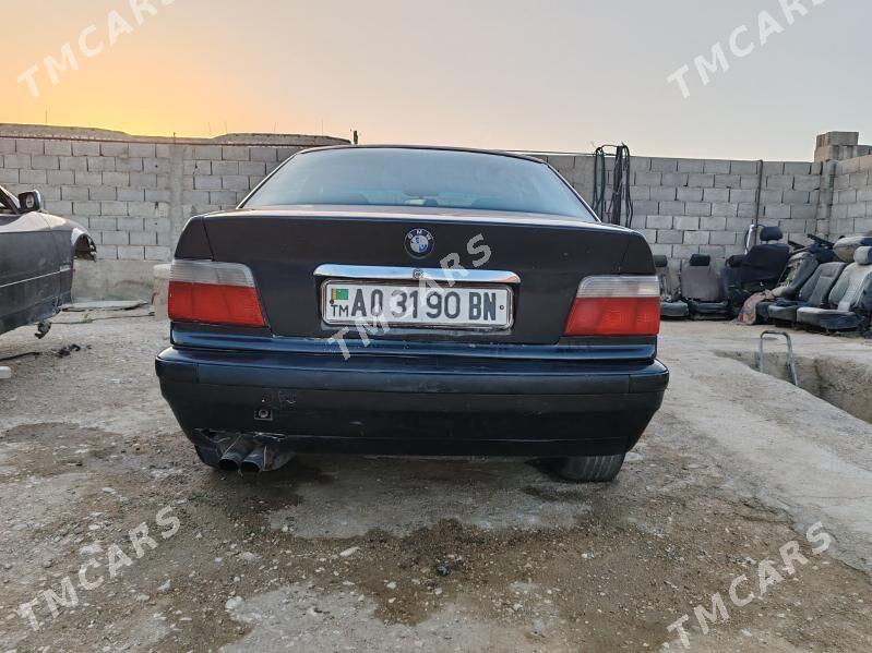 BMW 3 Series 1992 - 15 000 TMT - Балканабат - img 4