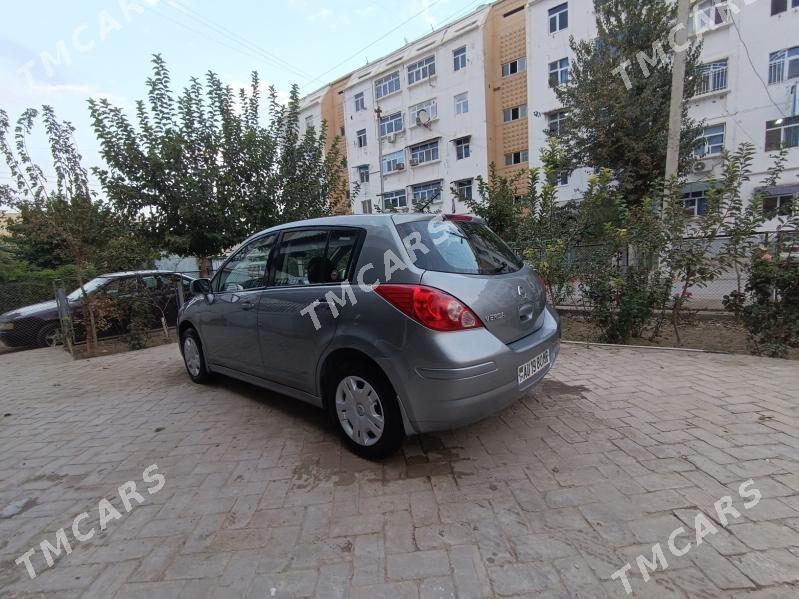 Nissan Versa 2010 - 78 000 TMT - Байрамали - img 3