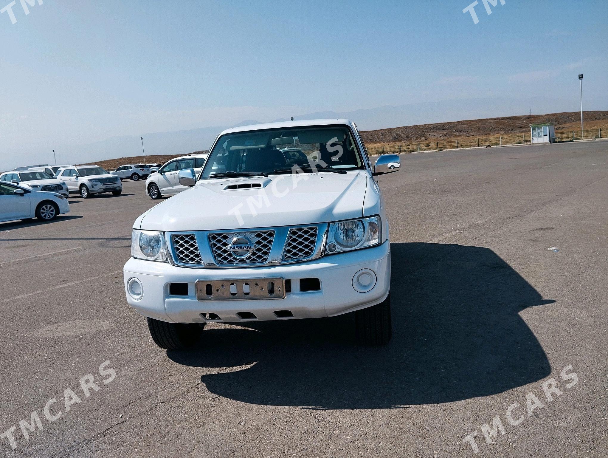 Nissan Patrol 2014 - 460 000 TMT - Ашхабад - img 3