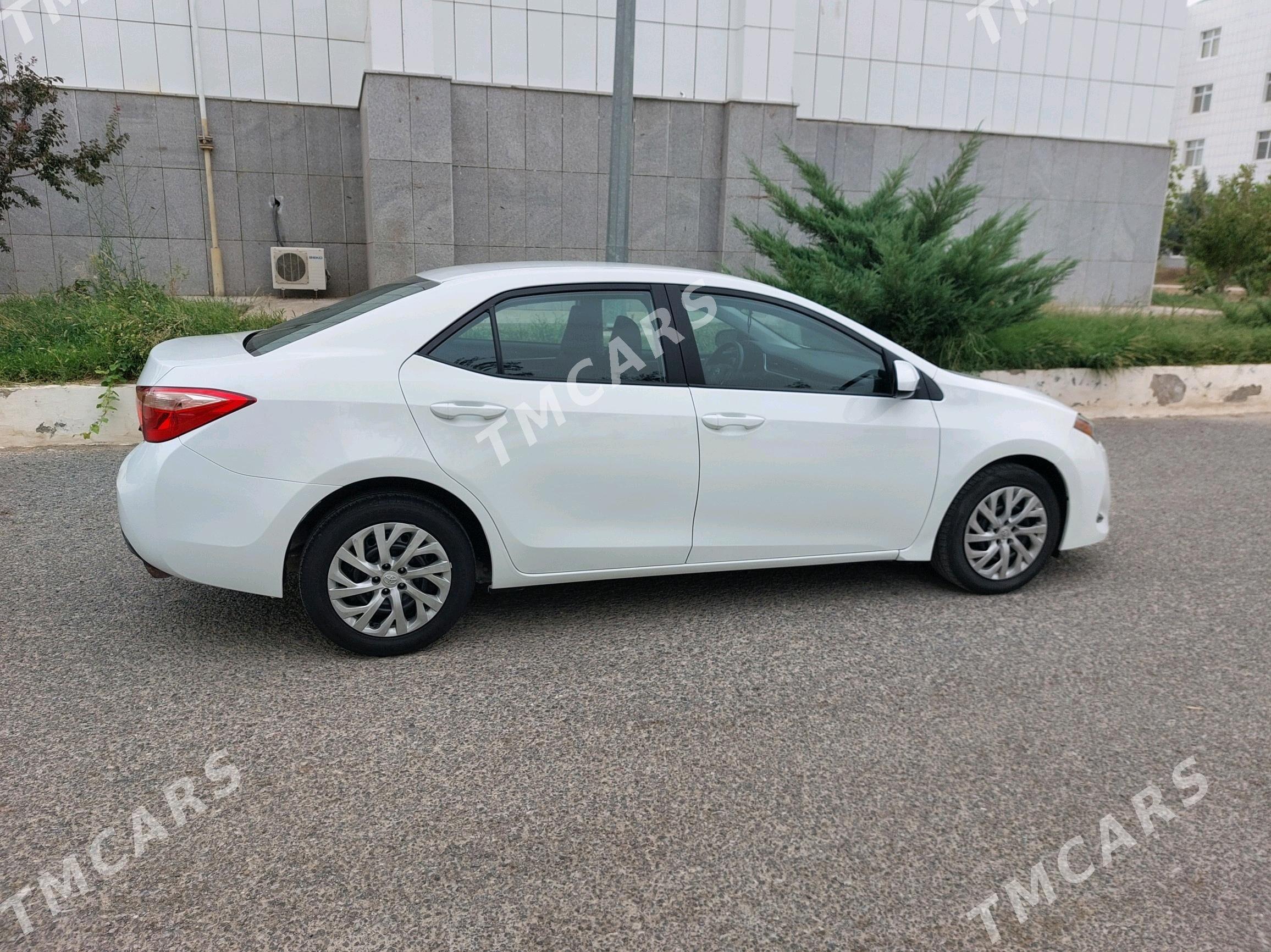 Toyota Corolla 2018 - 190 000 TMT - Aşgabat - img 3