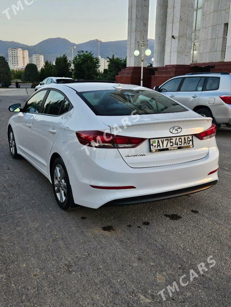 Hyundai Elantra 2017 - 205 000 TMT - Кëши - img 5