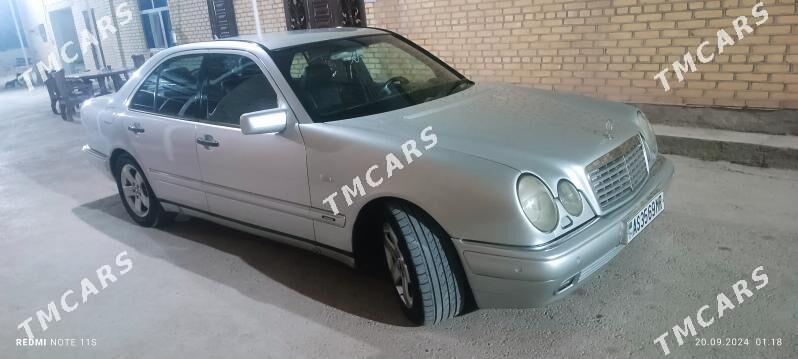 Mercedes-Benz E500 1997 - 105 000 TMT - Мары - img 5