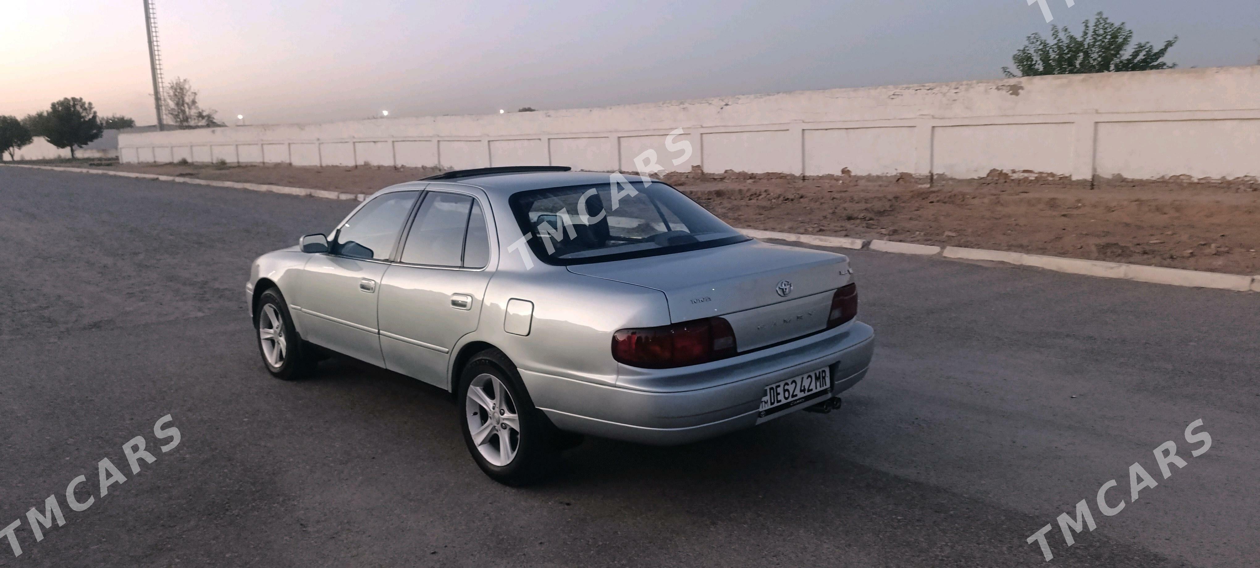 Toyota Camry 1996 - 95 000 TMT - Мары - img 4