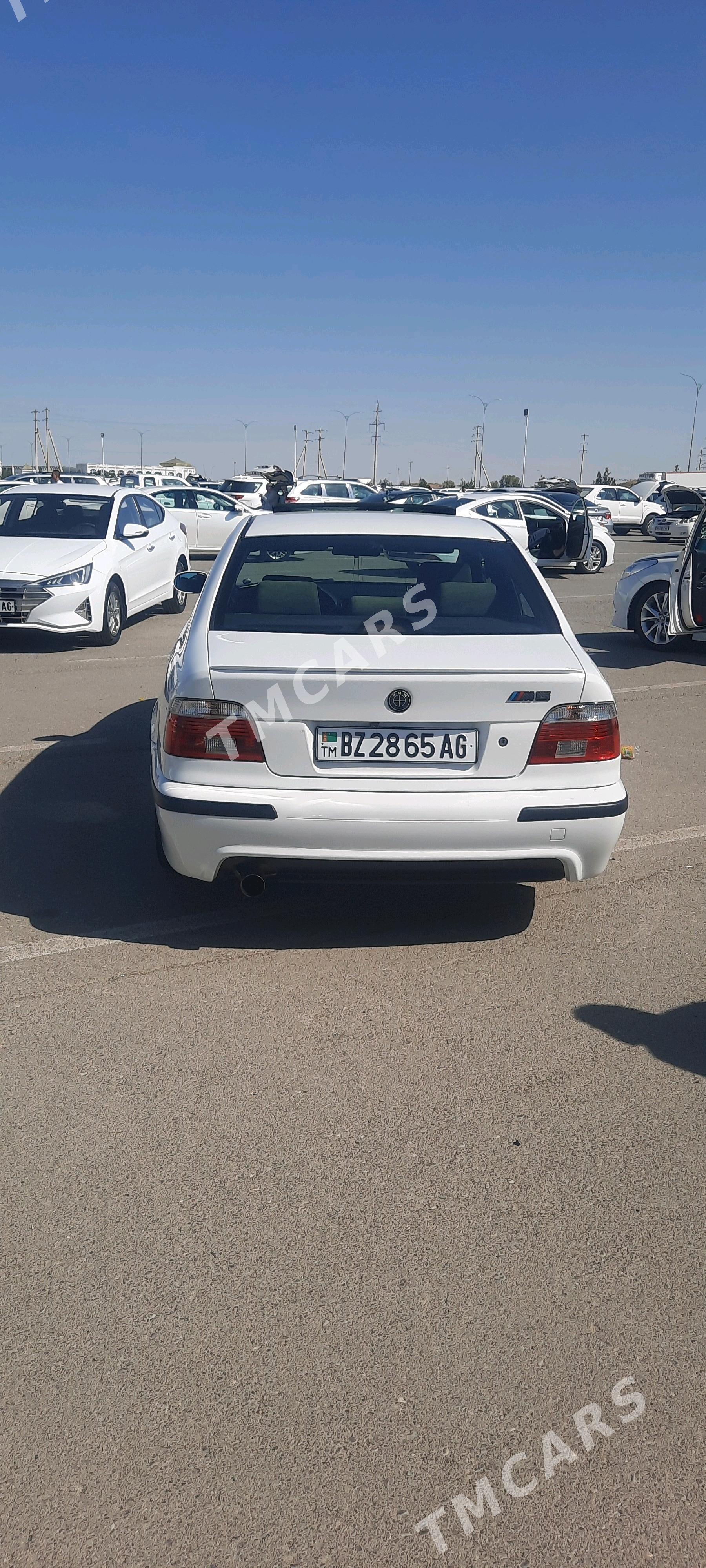 BMW E39 2003 - 125 000 TMT - Aşgabat - img 2