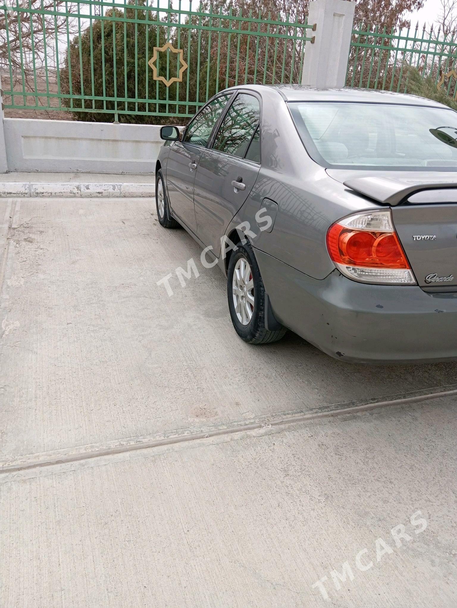 Toyota Camry 2002 - 105 000 TMT - Köneürgenç - img 2