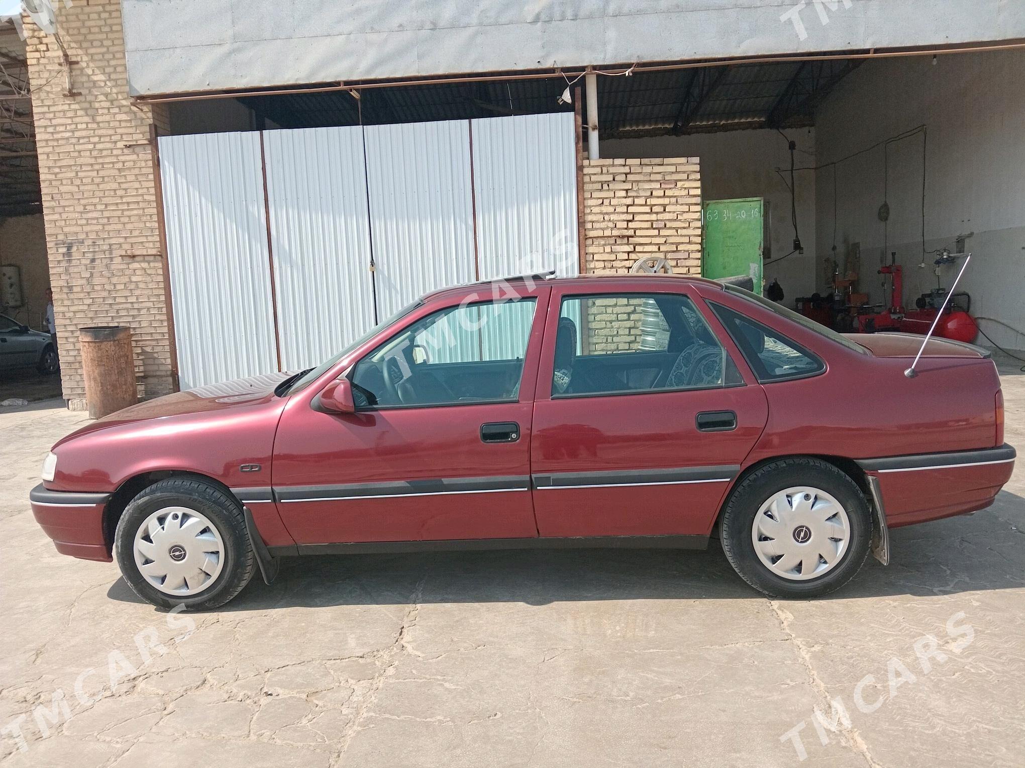 Opel Vectra 1991 - 32 000 TMT - Mary - img 9