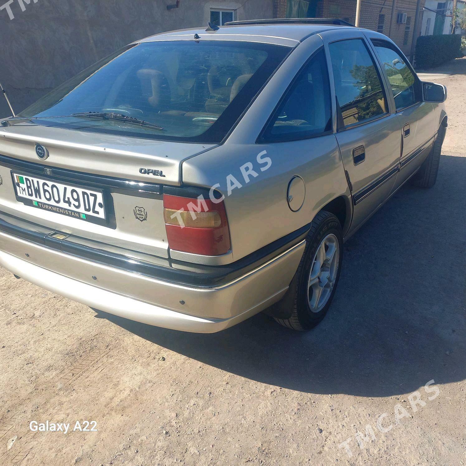 Opel Vectra 1991 - 26 000 TMT - Boldumsaz - img 3