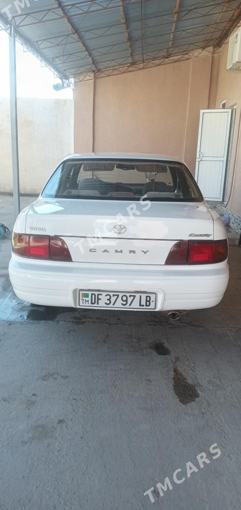 Toyota Camry 1993 - 75 000 TMT - Дарганата - img 4