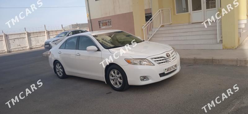 Toyota Camry 2011 - 170 000 TMT - Мары - img 10