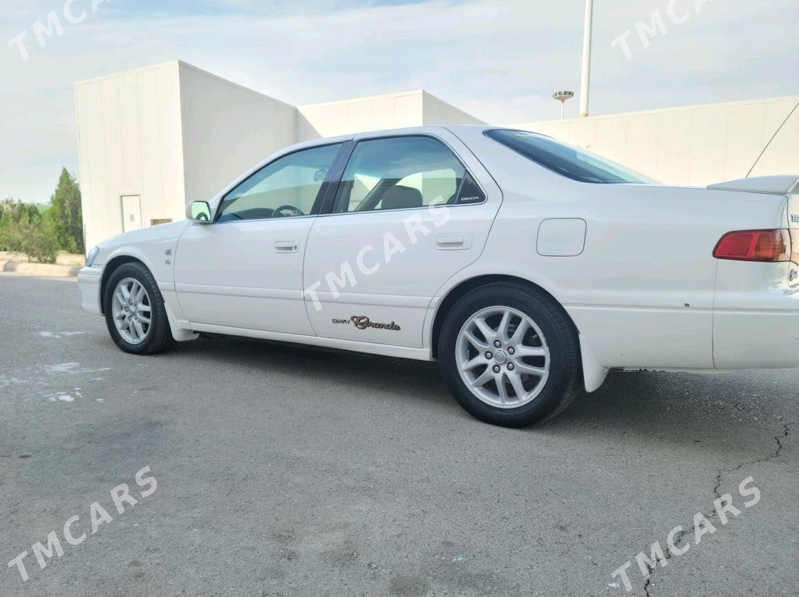 Toyota Camry 2000 - 138 000 TMT - Daşoguz - img 2