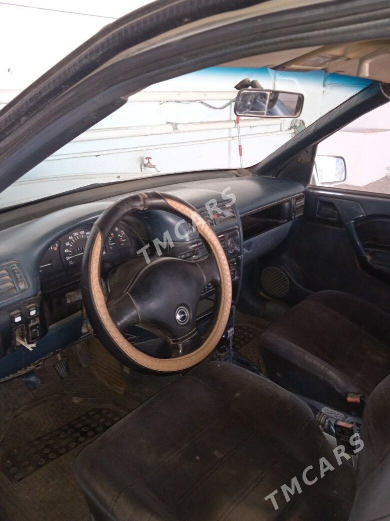 Opel Vectra 1991 - 15 000 TMT - Дашогуз - img 6