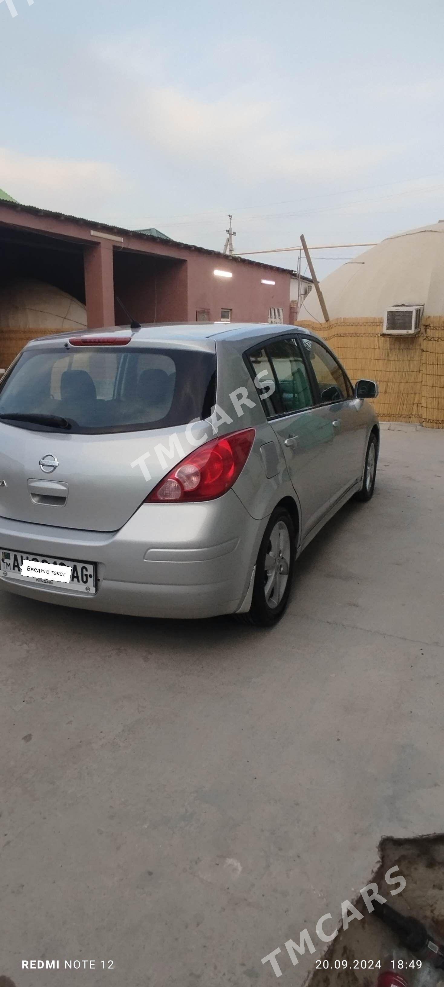 Nissan Versa 2010 - 110 000 TMT - Бузмеин - img 4