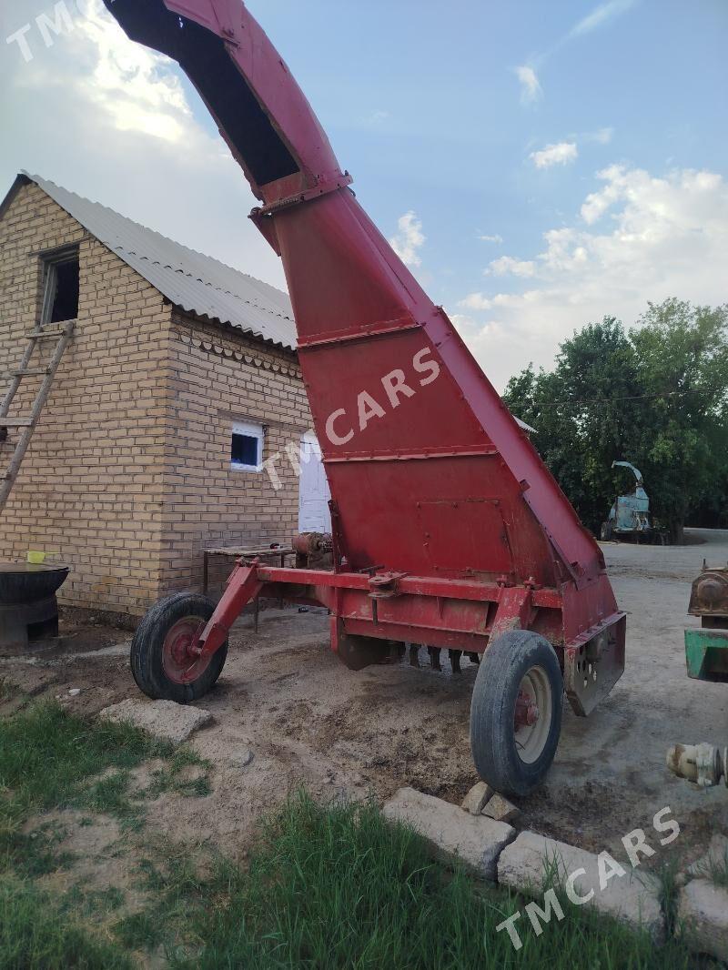 MTZ T-28 1992 - 26 000 TMT - Murgap - img 2