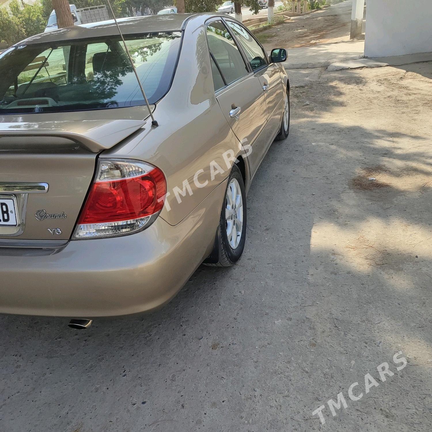 Toyota Camry 2002 - 136 000 TMT - Саят - img 10