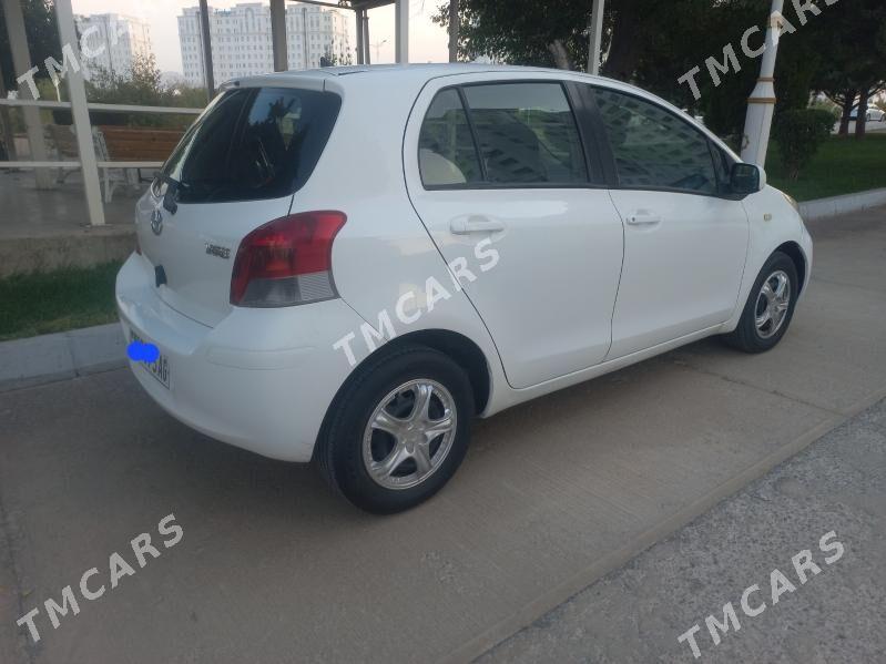 Toyota Yaris 2011 - 110 000 TMT - ул. Подвойского (Битарап Туркменистан шаёлы) - img 4