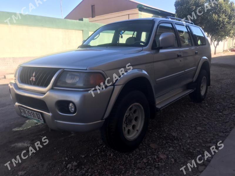 Mitsubishi Montero Sport 2001 - 100 000 TMT - Дашогуз - img 3