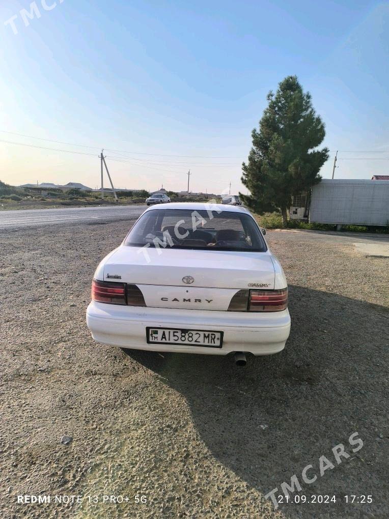 Toyota Camry 1993 - 50 000 TMT - Мары - img 5