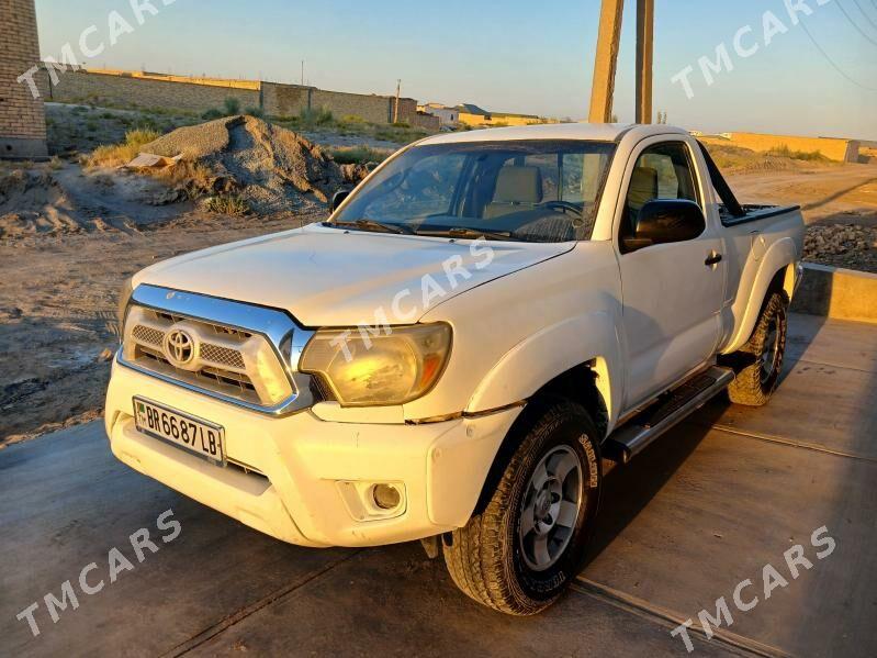 Toyota Tacoma 2012 - 180 000 TMT - Türkmenabat - img 3