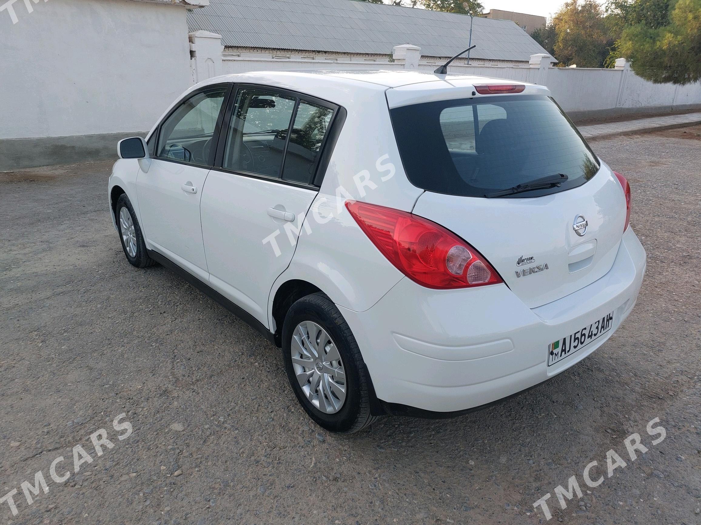 Nissan Versa 2010 - 98 000 TMT - Tejen - img 2